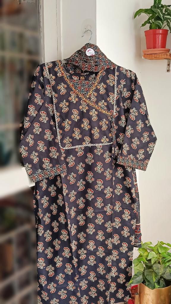 Yukta - Black Katha embroidery Cotton Kurti 3pc set